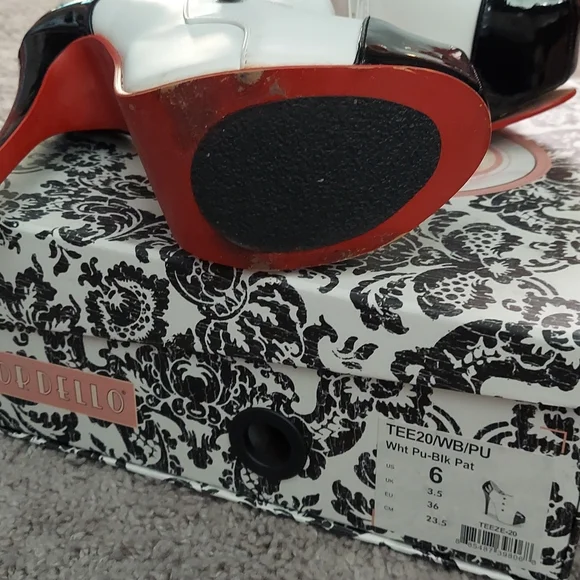 Platform heels - Picture 2 of 5